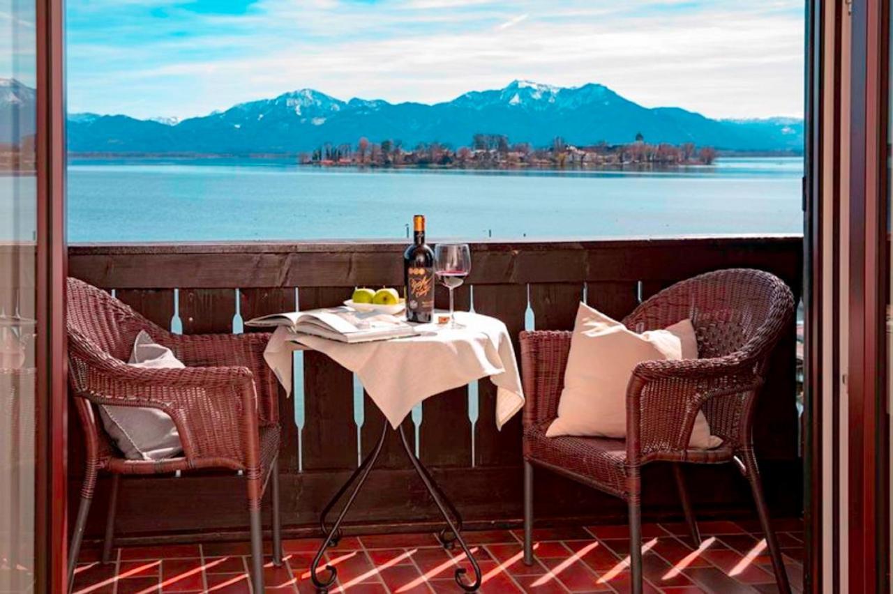 Gaestehaus Gruenaeugl Am See Gstadt am Chiemsee Ngoại thất bức ảnh